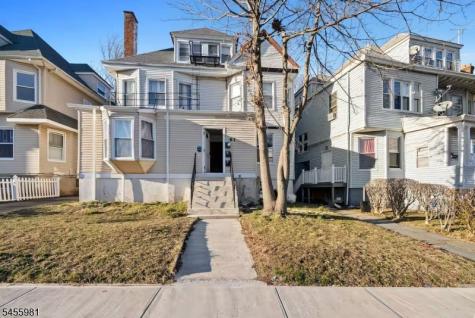 61 Washington Terrace East Orange NJ 07017