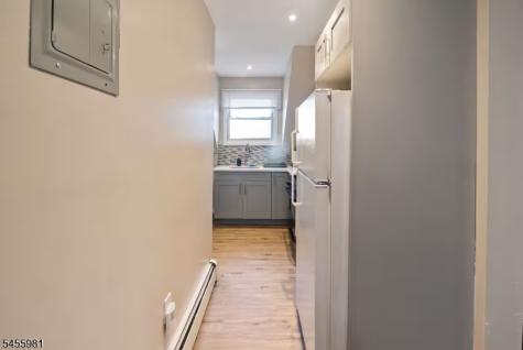 61 Washington Terrace East Orange NJ 07017