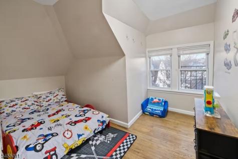 61 Washington Terrace East Orange NJ 07017