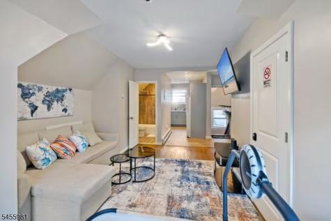 61 Washington Terrace East Orange NJ 07017