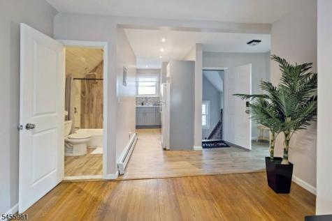 61 Washington Terrace East Orange NJ 07017
