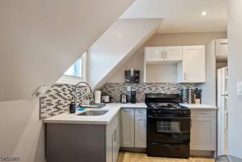 61 Washington Terrace East Orange NJ 07017