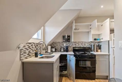 61 Washington Terrace East Orange NJ 07017