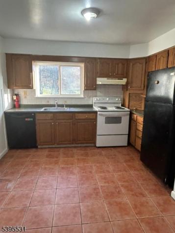 369 Lake Shore South O1 Montague NJ 07827