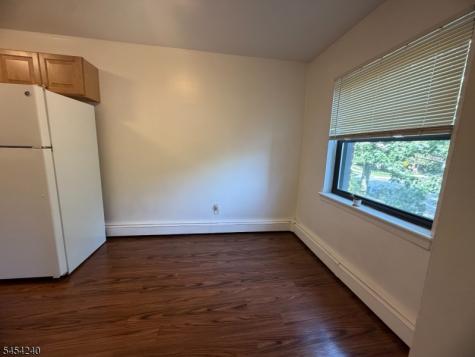 16 Roosevelt Place Montclair NJ 07042