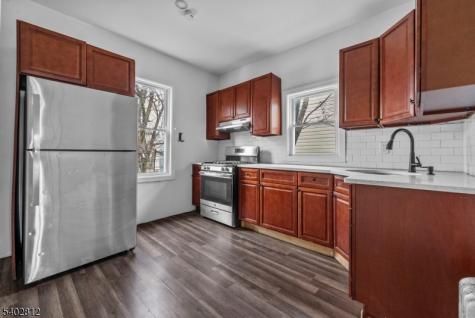 268 Leslie Street Newark NJ 07112