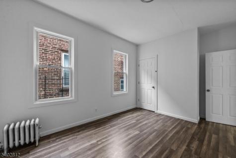 268 Leslie Street Newark NJ 07112