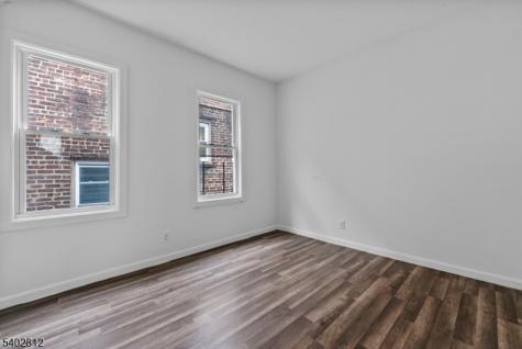 268 Leslie Street Newark NJ 07112