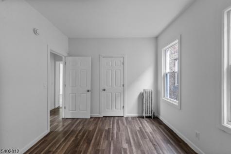 268 Leslie Street Newark NJ 07112