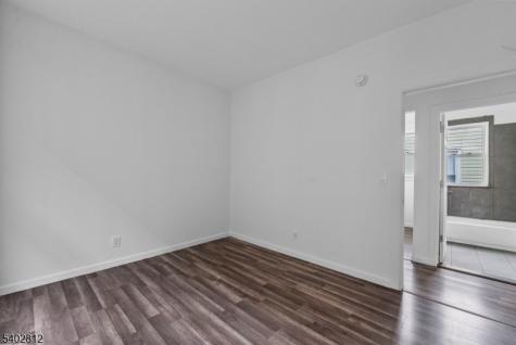 268 Leslie Street Newark NJ 07112
