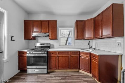 268 Leslie Street Newark NJ 07112