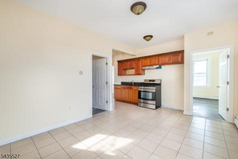 287 N 10th Street Newark NJ 07107