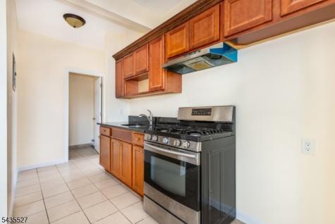 287 N 10th Street Newark NJ 07107