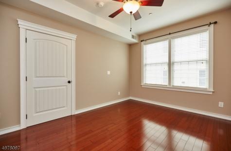 10 Elmer St, Unit H Madison NJ 07940