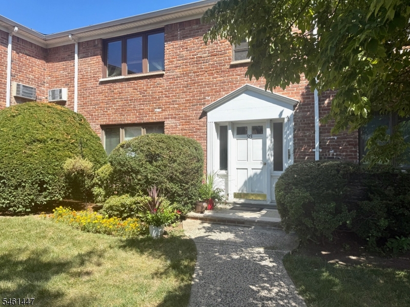 93 Troy Drive Springfield NJ 07081