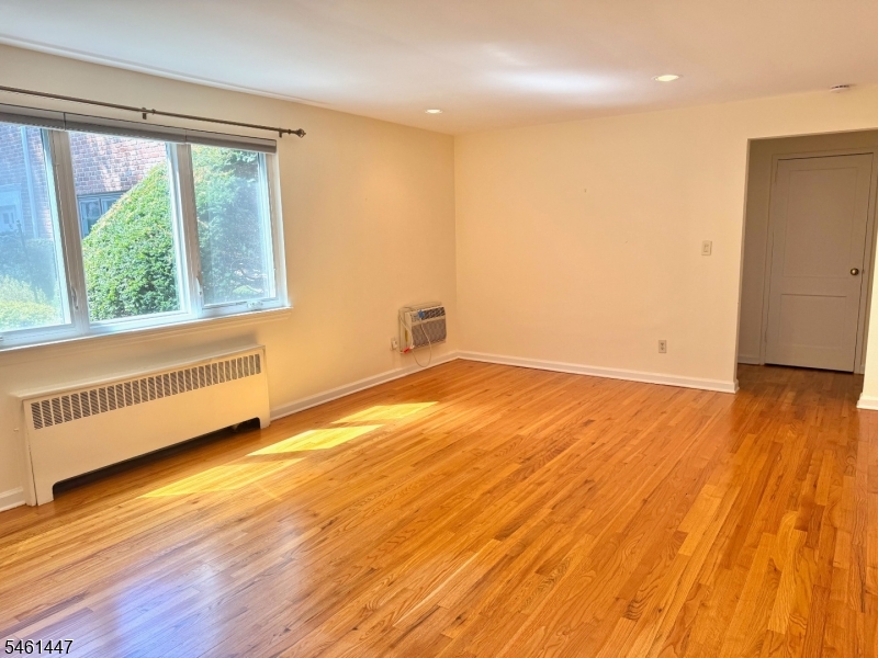 93 Troy Drive Springfield NJ 07081