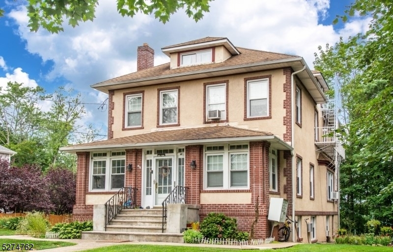 818 Summit Avenue River Edge NJ 07661