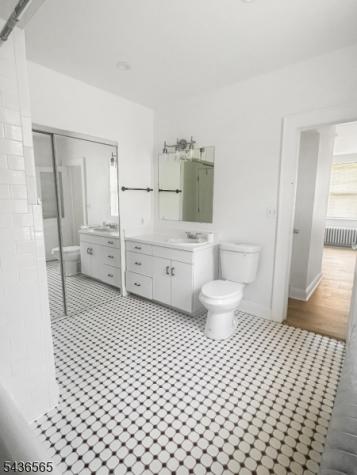 818 Summit Avenue River Edge NJ 07661