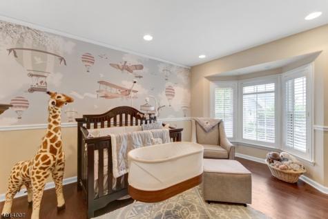83 Leonardo Court West Orange NJ 07052