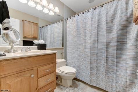 83 Leonardo Court West Orange NJ 07052