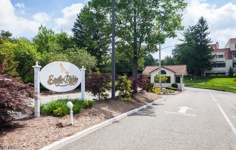 83 Leonardo Court West Orange NJ 07052