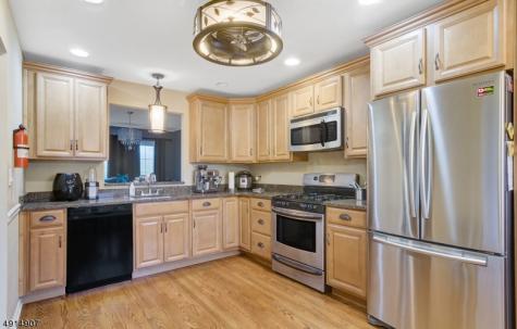 83 Leonardo Court West Orange NJ 07052
