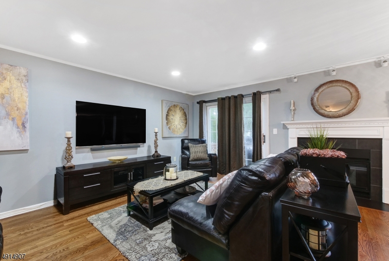 83 Leonardo Court West Orange NJ 07052