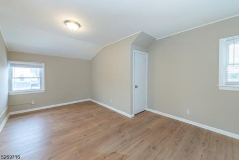 73 W Tremont Terrace Irvington NJ 07111