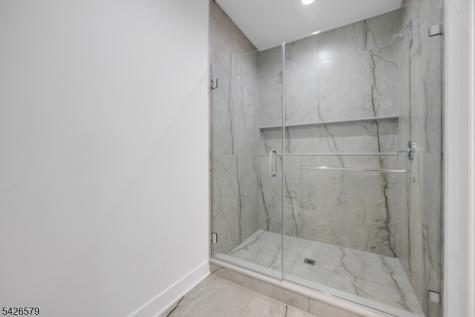 27 Feldman Court Paramus NJ 07652