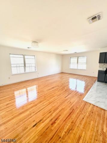 87 N 6th Street Newark NJ 07107