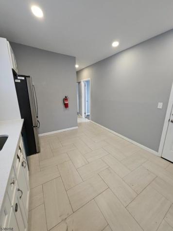 228 W End Avenue Newark NJ 07106