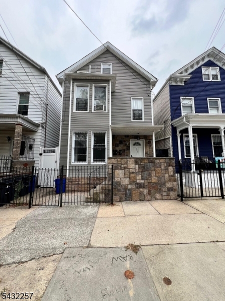 120 Stone Street Newark NJ 07104