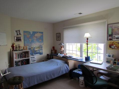 627 Binghampton Lane Livingston NJ 07039
