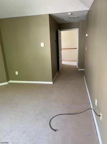 627 Binghampton Lane Livingston NJ 07039