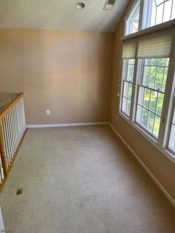 627 Binghampton Lane Livingston NJ 07039
