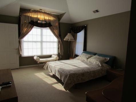 627 Binghampton Lane Livingston NJ 07039