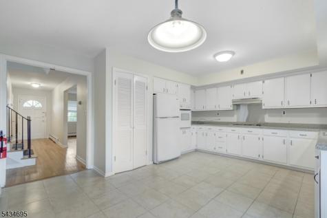 26 Rawley Place Millburn NJ 07041