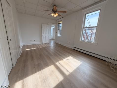 536 Lake Avenue Lyndhurst NJ 07071