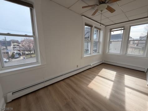536 Lake Avenue Lyndhurst NJ 07071