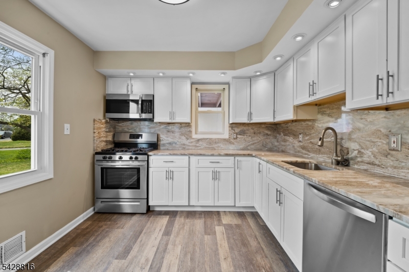 49 Louis Avenue Middlesex NJ 08846