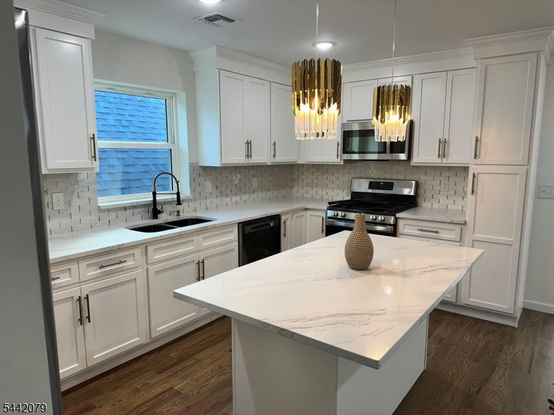 127 Jacques Street Elizabeth NJ 07201