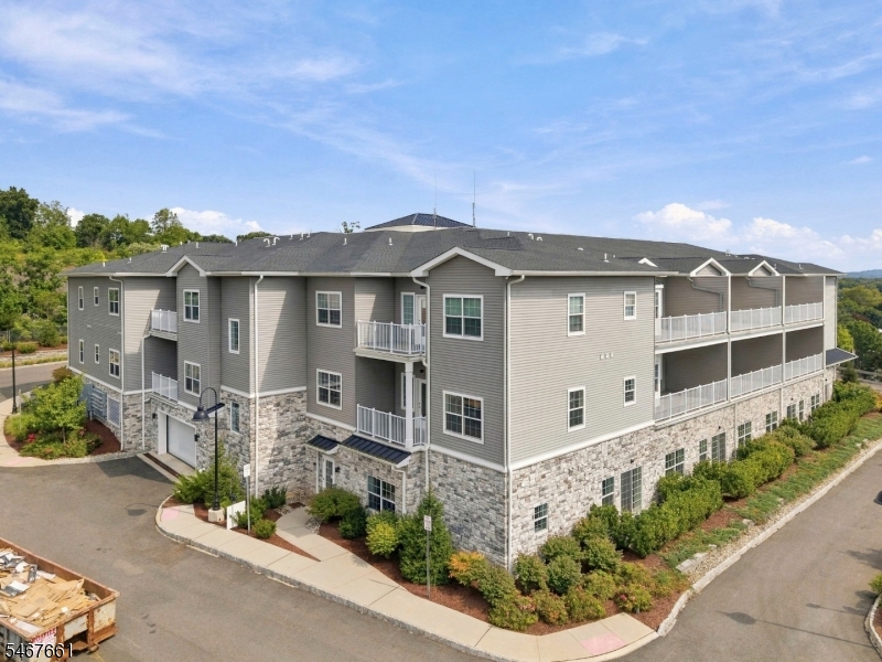 17 Hook Mountain Road Montville NJ 07058