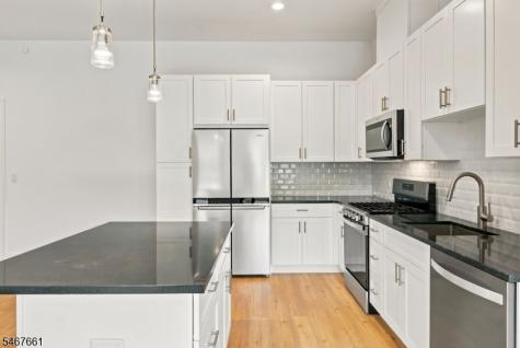 17 Hook Mountain Road Montville NJ 07058