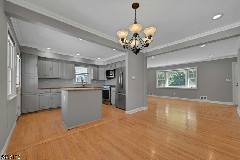 430 Bender Avenue Roselle Park NJ 07204