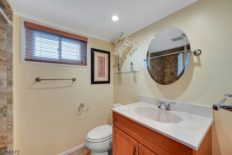 430 Bender Avenue Roselle Park NJ 07204