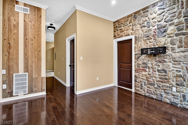 81 W Main Street Somerville NJ 08876