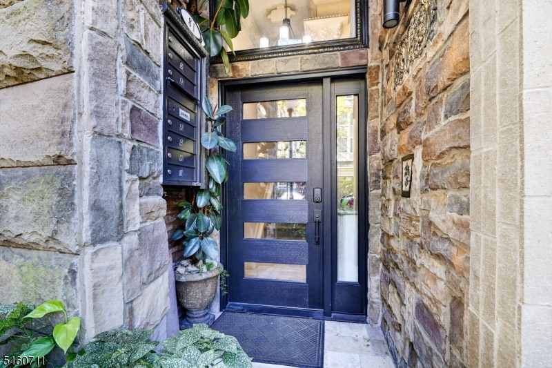 81 W Main Street Somerville NJ 08876