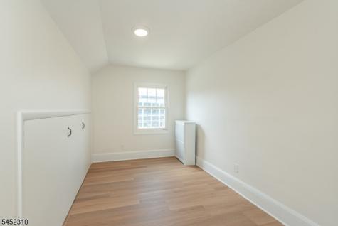 160 Bloomfield Avenue Verona NJ 07044