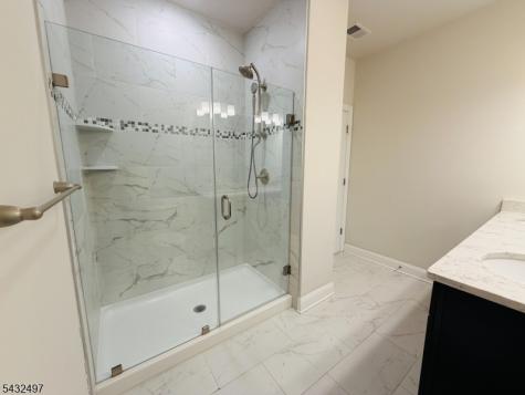 810 Greenland Square Highland Park NJ 08904