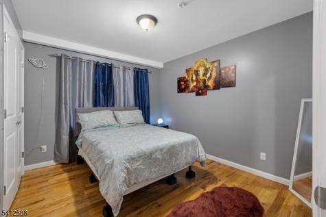 73 Winans Avenue Newark NJ 07108
